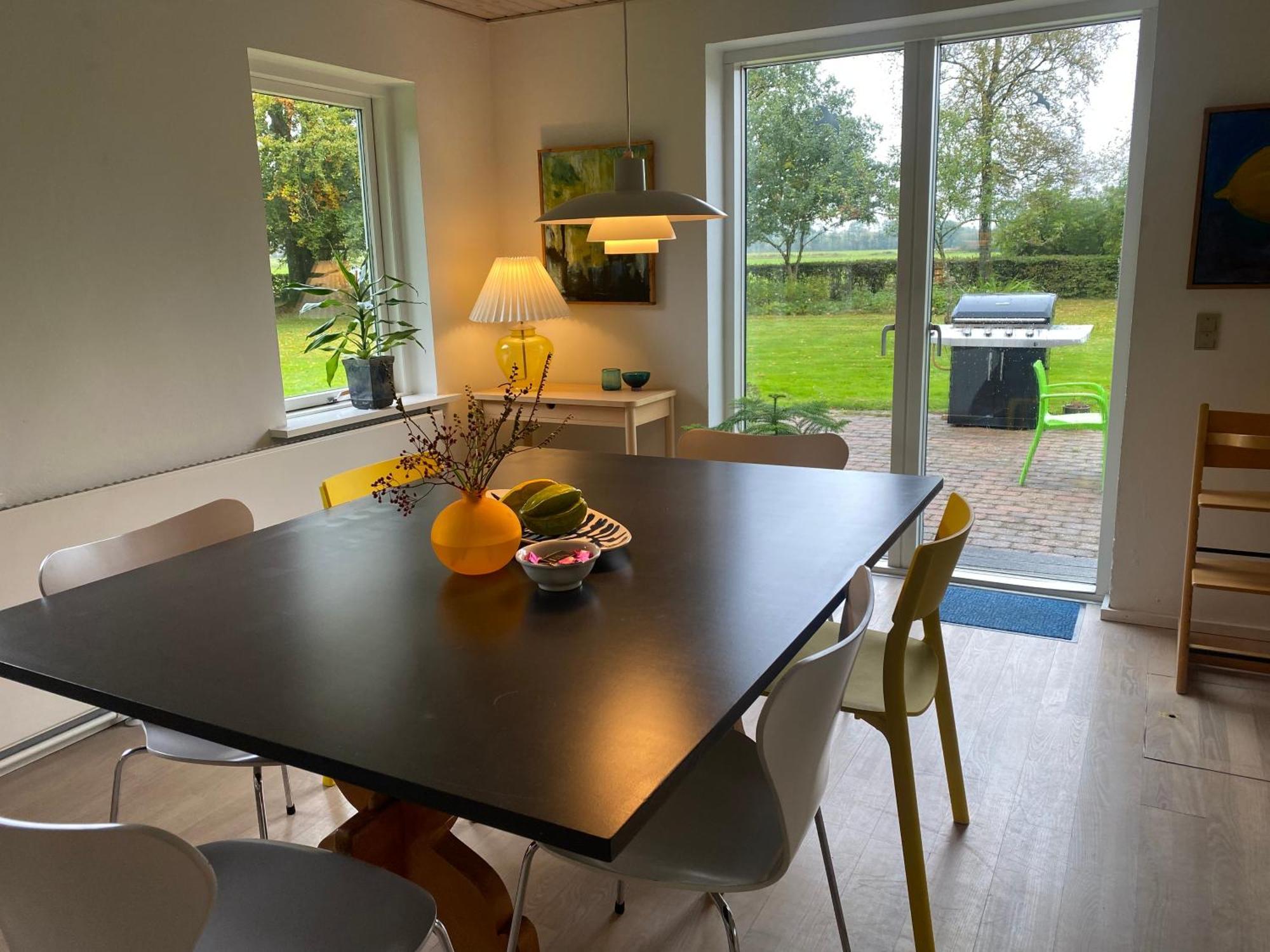 Skont Hus Pa Landet Taet Pa Billund Villa Give Exteriör bild